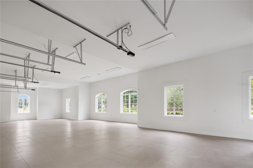Garage, Interior