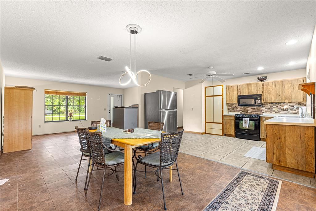 Dining room, Interior, Kitchen, Pendant Lights, Recessed Lighting
