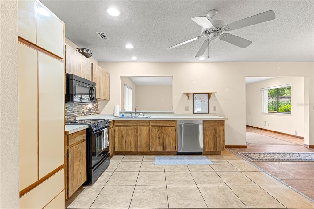 Interior, Kitchen, Recessed Lighting