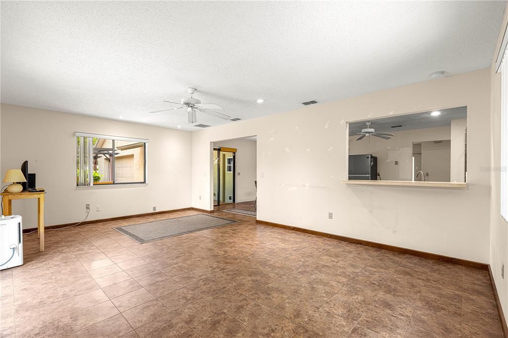Empty room, Interior, Recessed Lighting