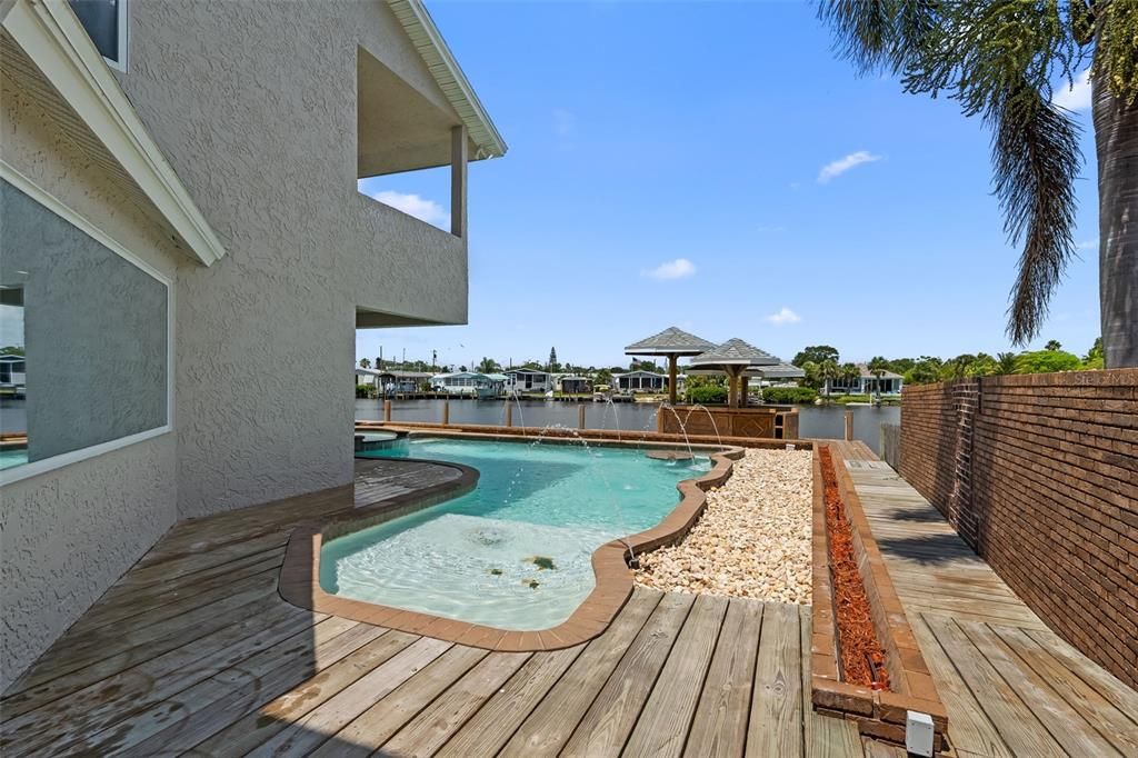 Exterior, Pool, Water