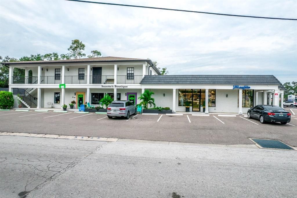 Exterior, Facade, Condo Building