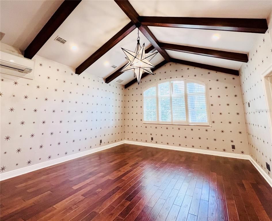 Empty room, Interior, Recessed Lighting, Wooden Beams, Wood Texture Flooring