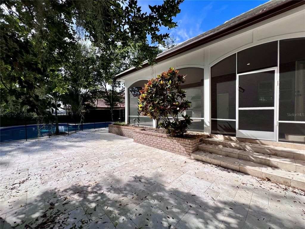 Exterior, Pool
