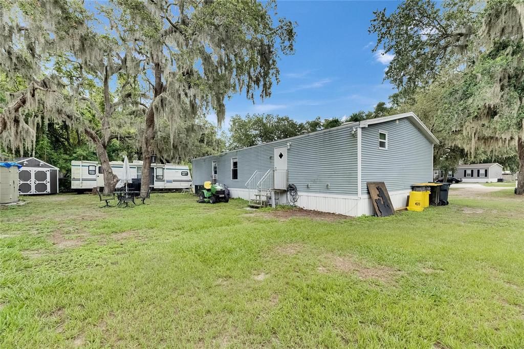 Backyard, Exterior