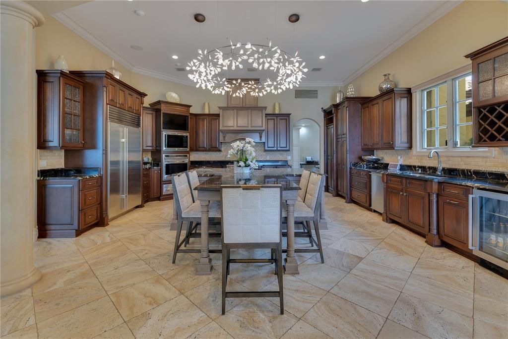 Dining room, Interior, Kitchen, Pendant Lights, Recessed Lighting, Stainless Steel Appliances