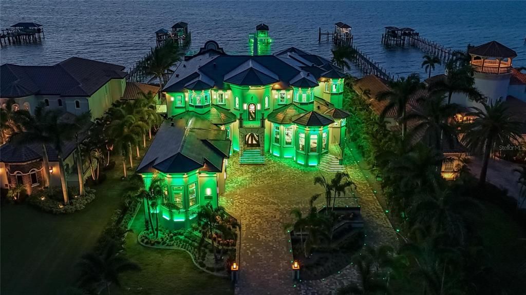Exterior, Drone