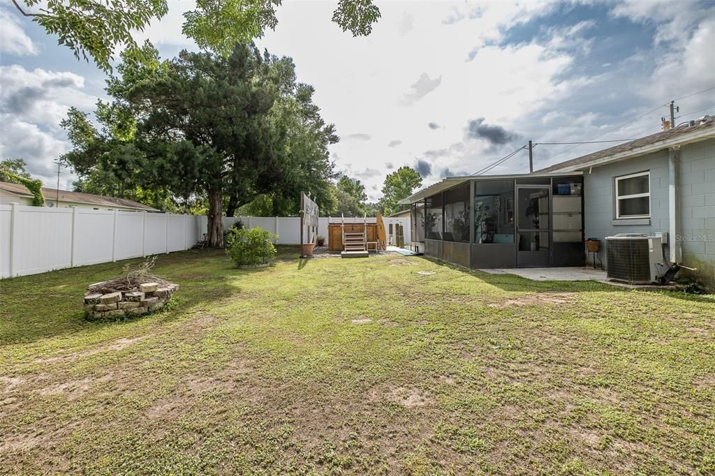 Backyard, Exterior