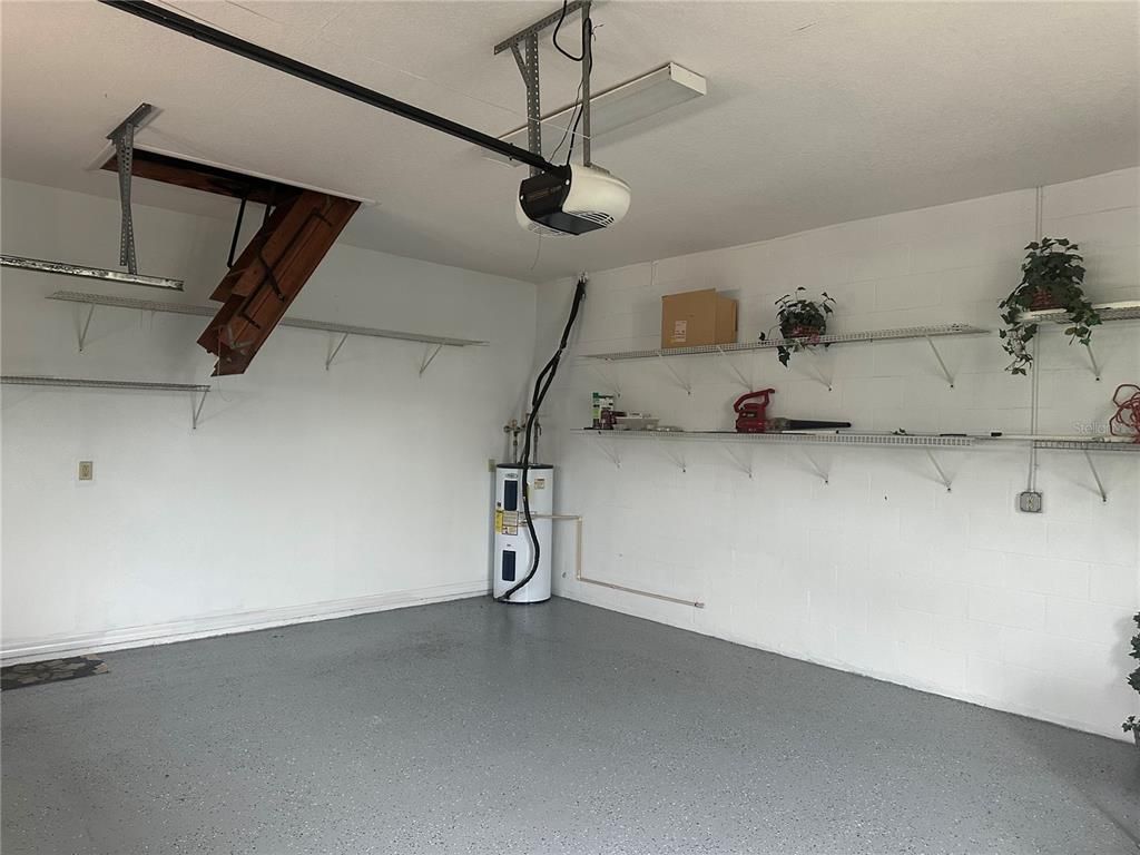 Garage, Interior