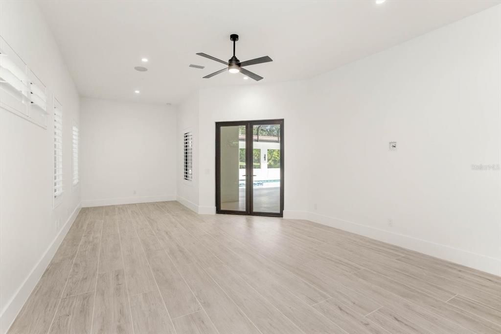 Empty room, Interior, Recessed Lighting, Wood Texture Flooring