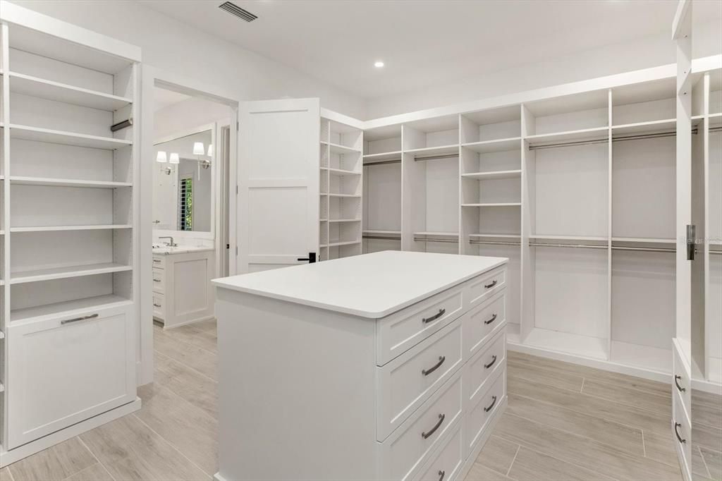 Interior, Recessed Lighting, Walk-in Closets, Wood Texture Flooring