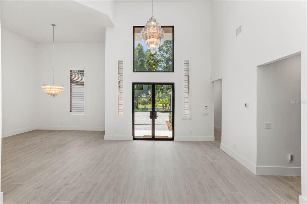 Chandelier, Empty room, Interior, Pendant Lights, Wood Texture Flooring