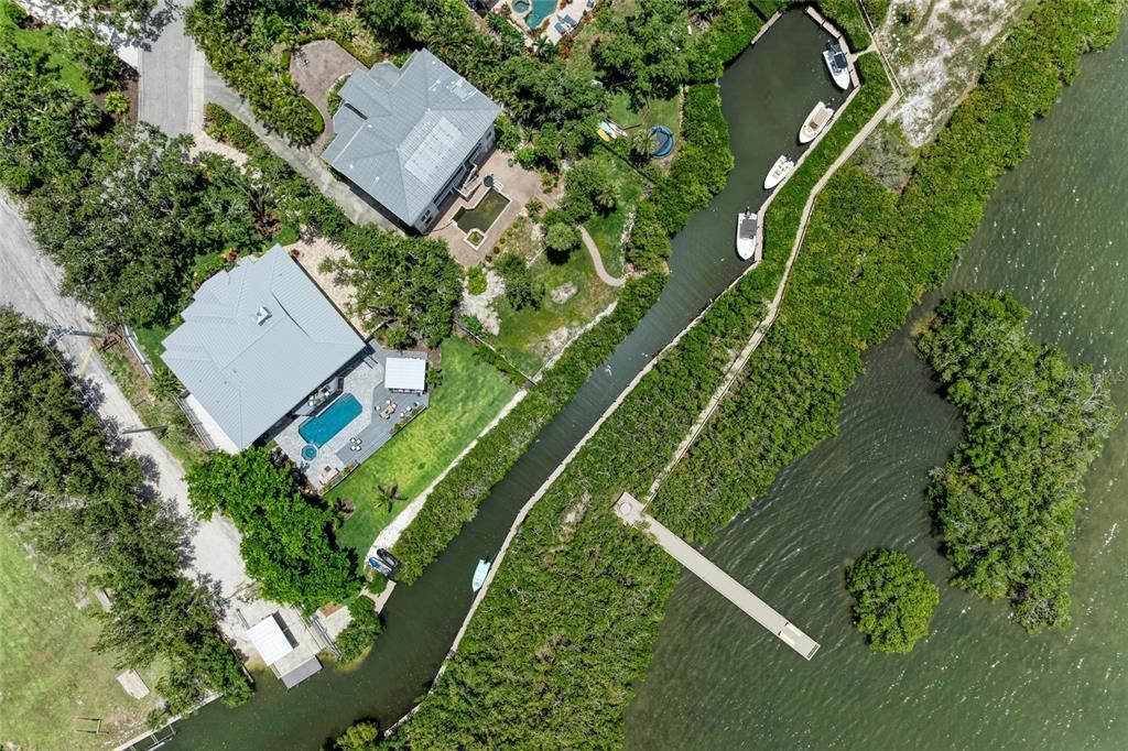 Exterior, Drone