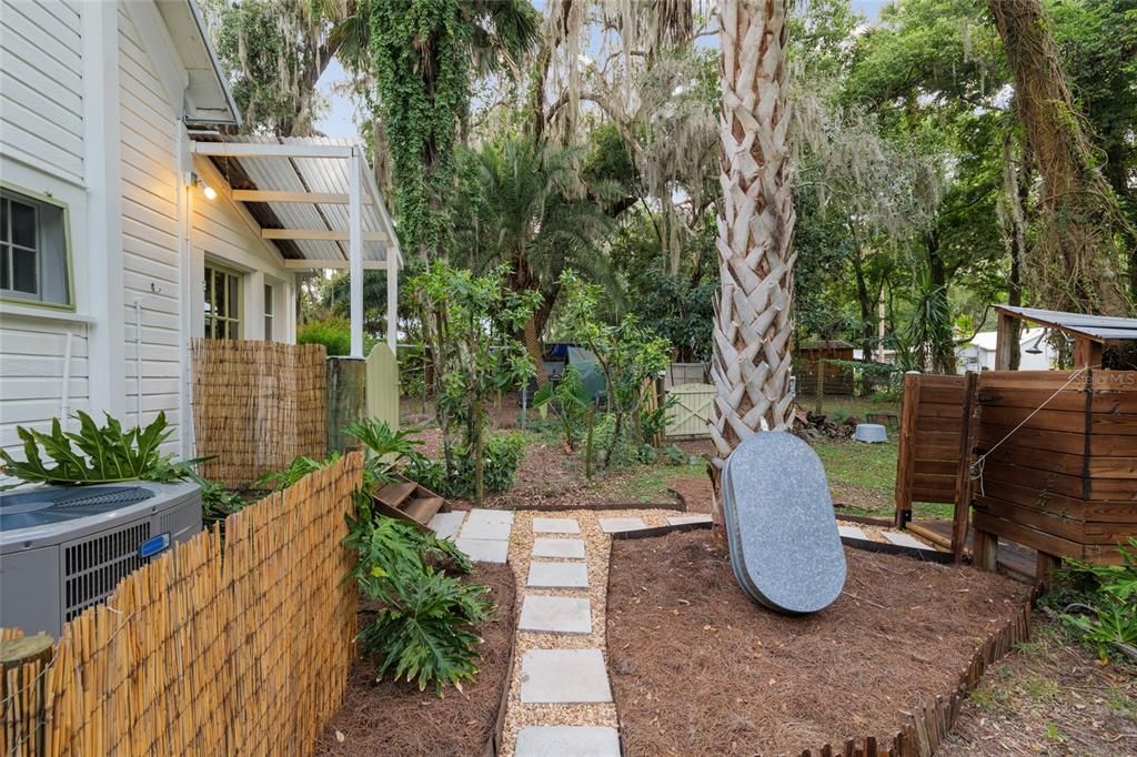 Backyard, Exterior