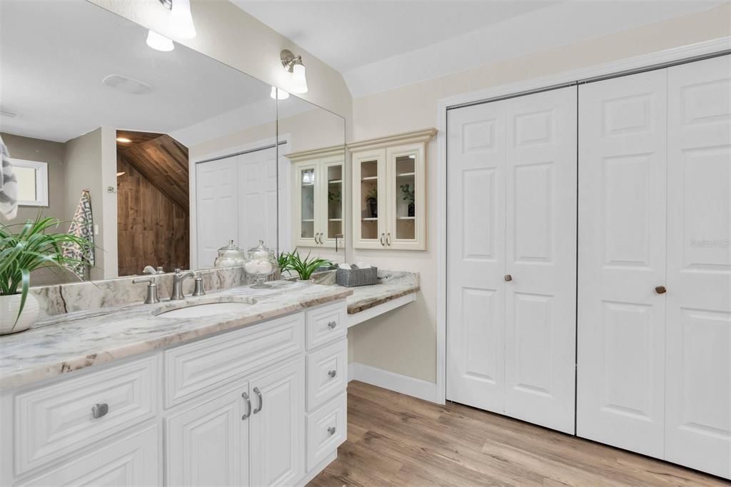 Bathroom, Interior, Wood Texture Flooring