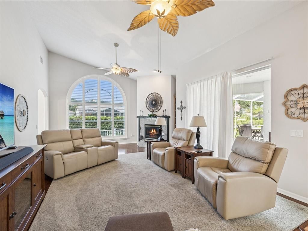 Fireplace, Interior, Living room
