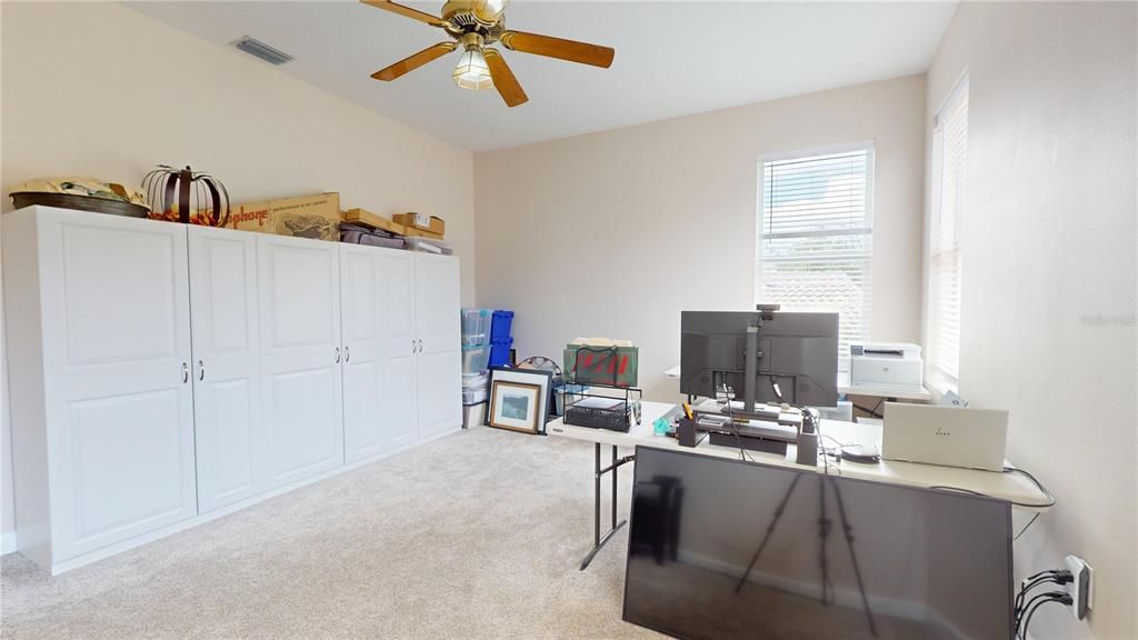 Home Office, Interior