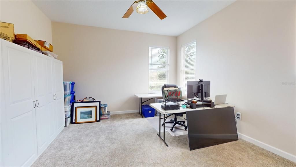Home Office, Interior