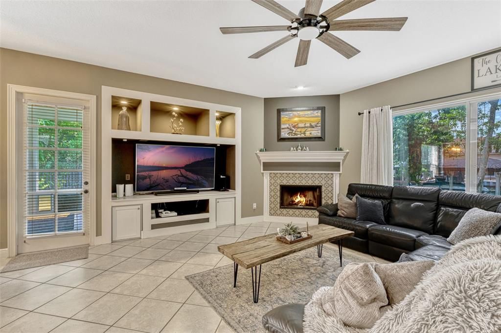 Fireplace, Interior, Living room, Recessed Lighting