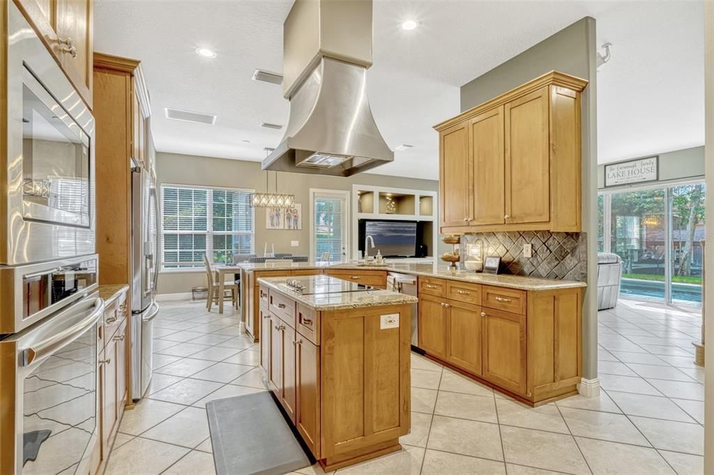 Dining room, Interior, Kitchen, Pendant Lights, Recessed Lighting