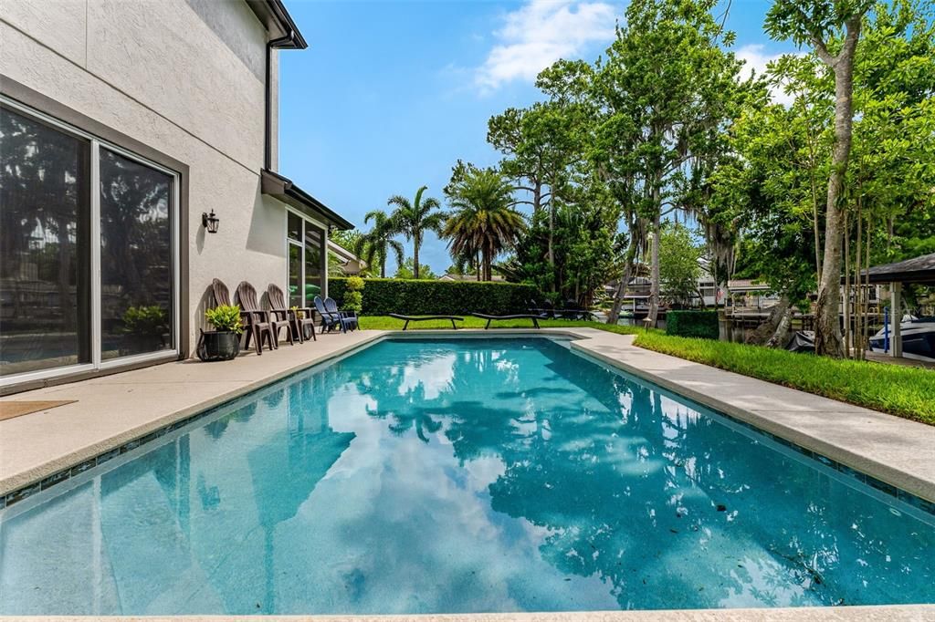Exterior, Pool