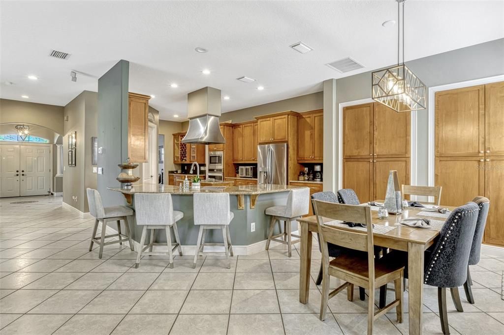 Dining room, Interior, Kitchen, Pendant Lights, Recessed Lighting, Stainless Steel Appliances