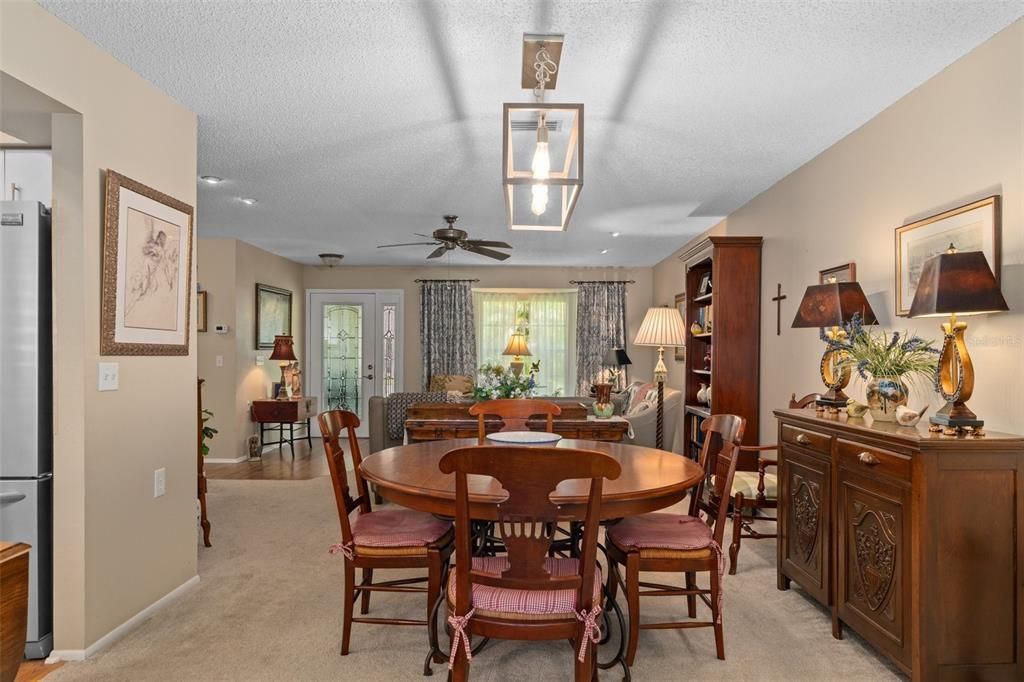 Dining room, Interior, Recessed Lighting