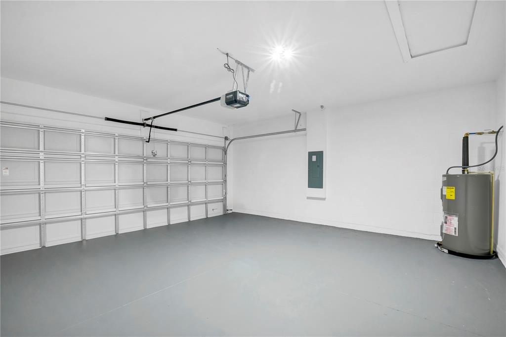Garage, Interior