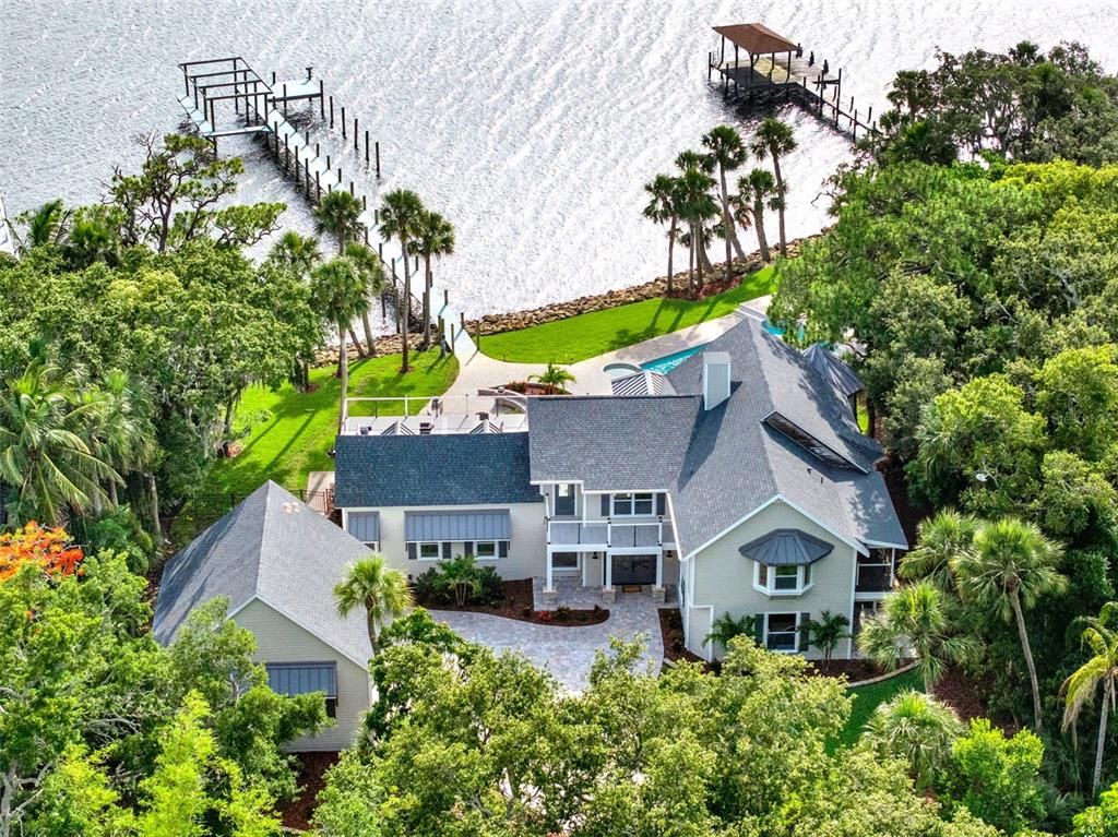 Exterior, Drone