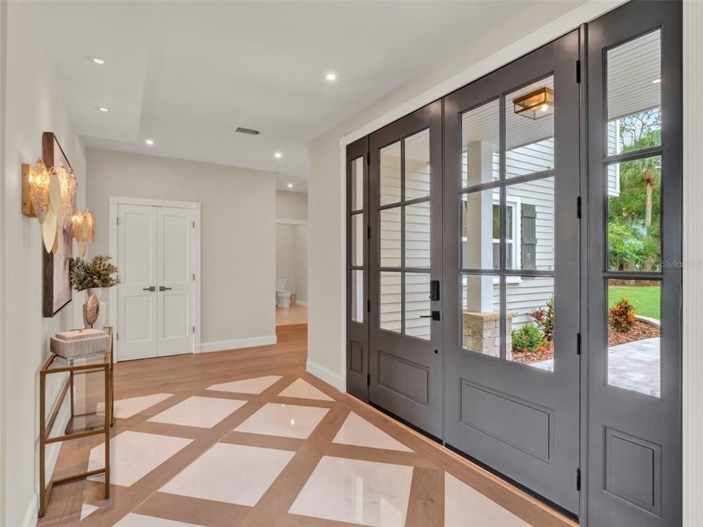 Interior, Recessed Lighting, Wood Texture Flooring
