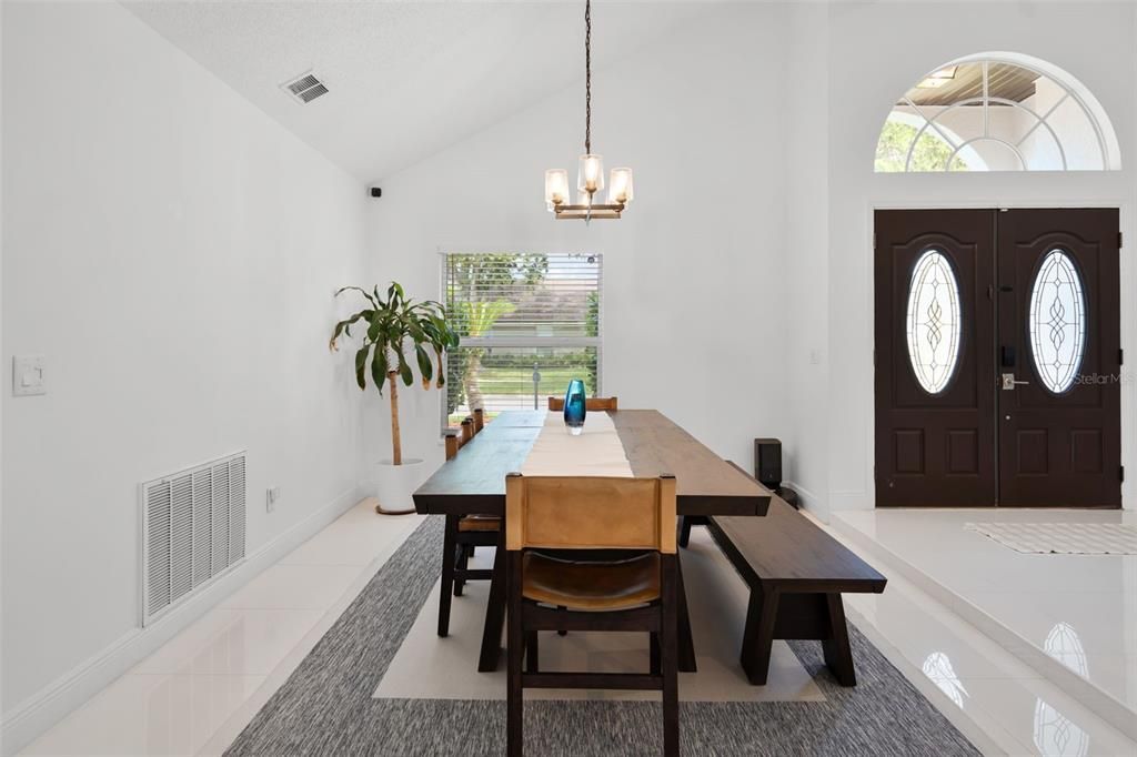 Chandelier, Dining room, Interior, Pendant Lights
