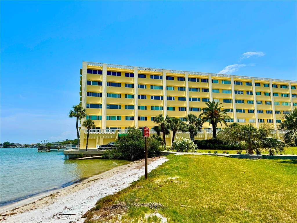 Exterior, Facade, Condo Building