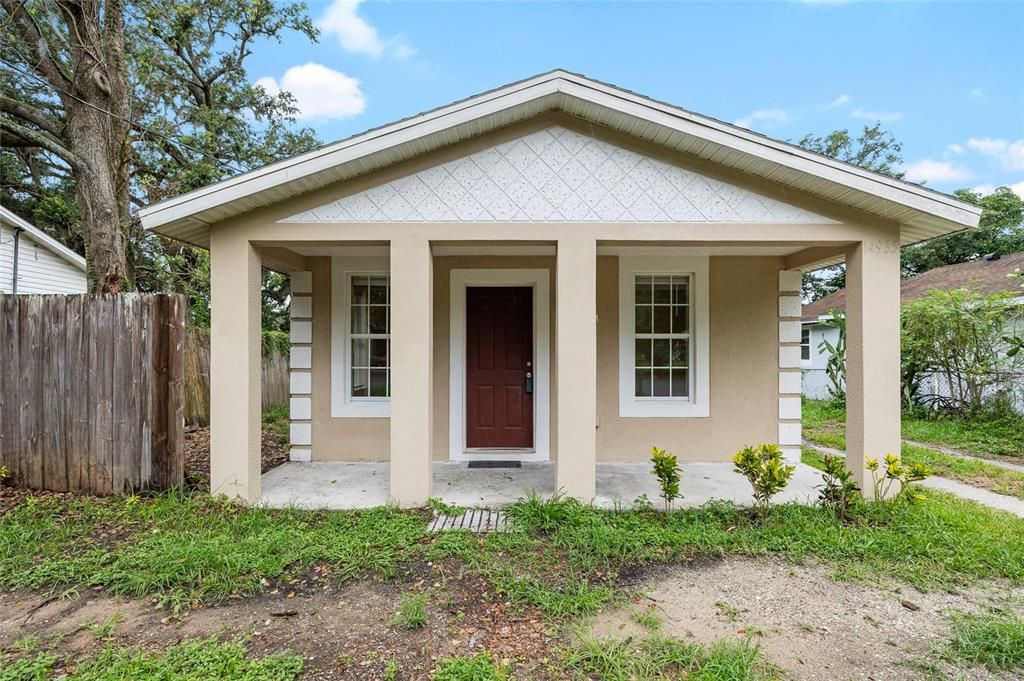 Exterior, Facade, None