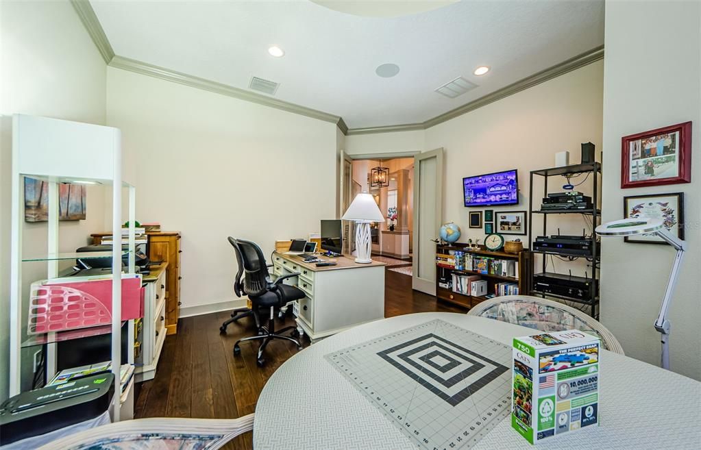 Home Office, Interior, Recessed Lighting, Wood Texture Flooring