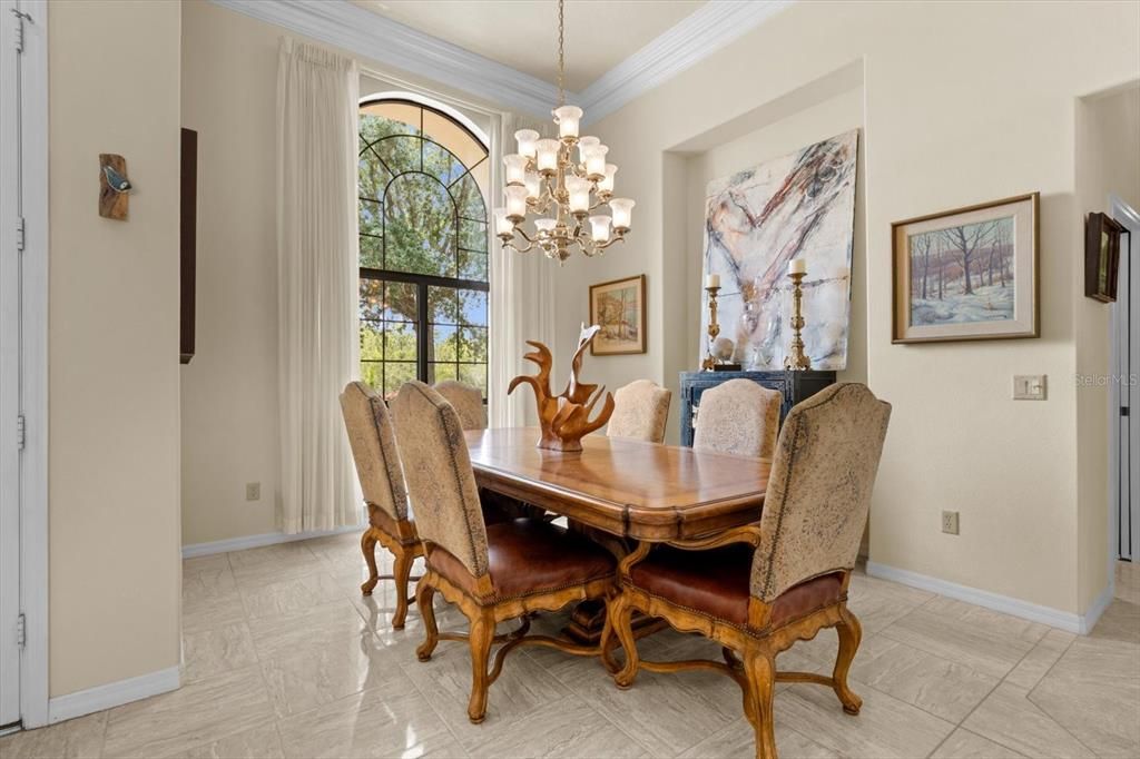 Chandelier, Dining room, Interior