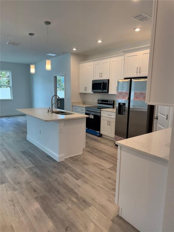 Interior, Kitchen, Pendant Lights, Recessed Lighting, Wood Texture Flooring