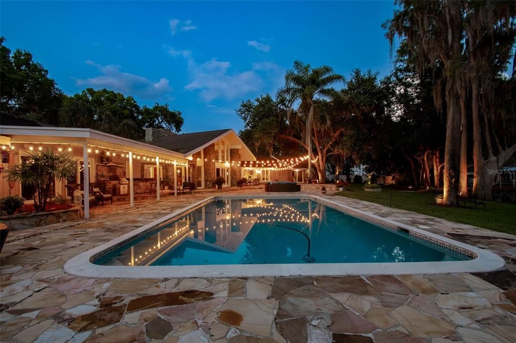 Exterior, Pool