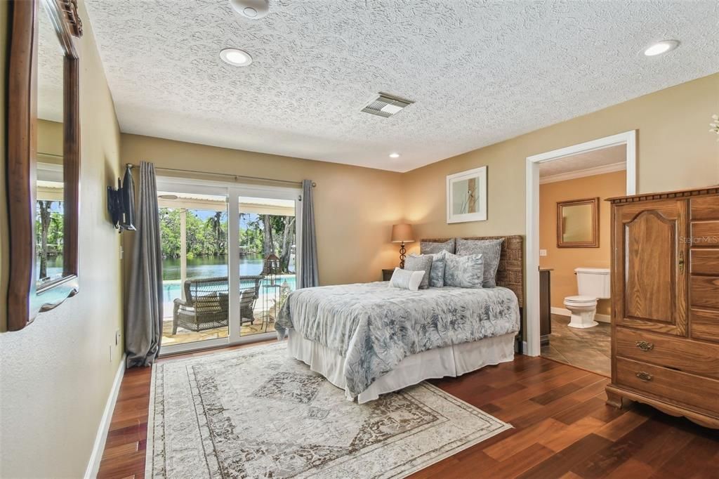 Bathroom, Bedroom, Interior, Recessed Lighting, Wood Texture Flooring