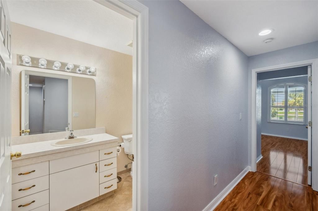 Bathroom, Interior, Recessed Lighting, Wood Texture Flooring