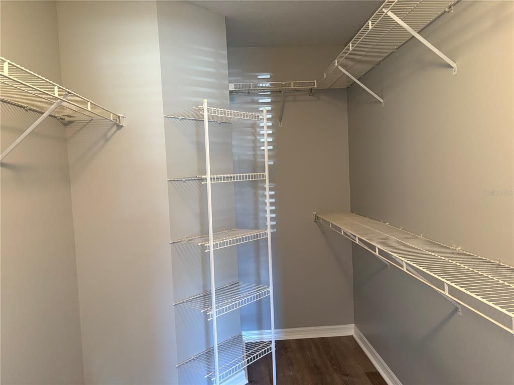 Interior, Walk-in Closets, Wood Texture Flooring