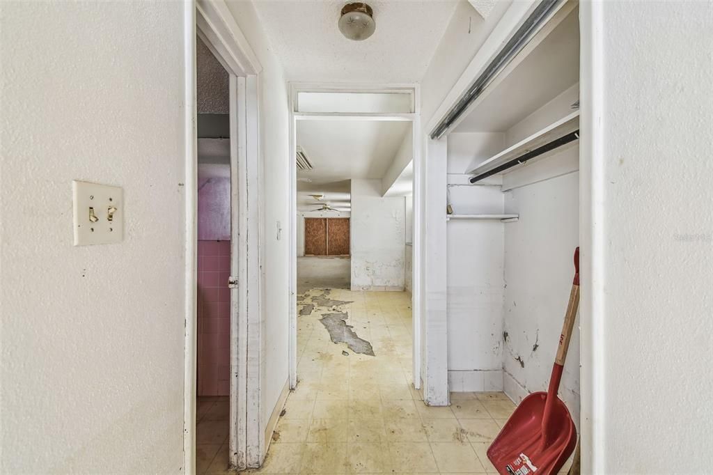 Interior, Walk-in Closets