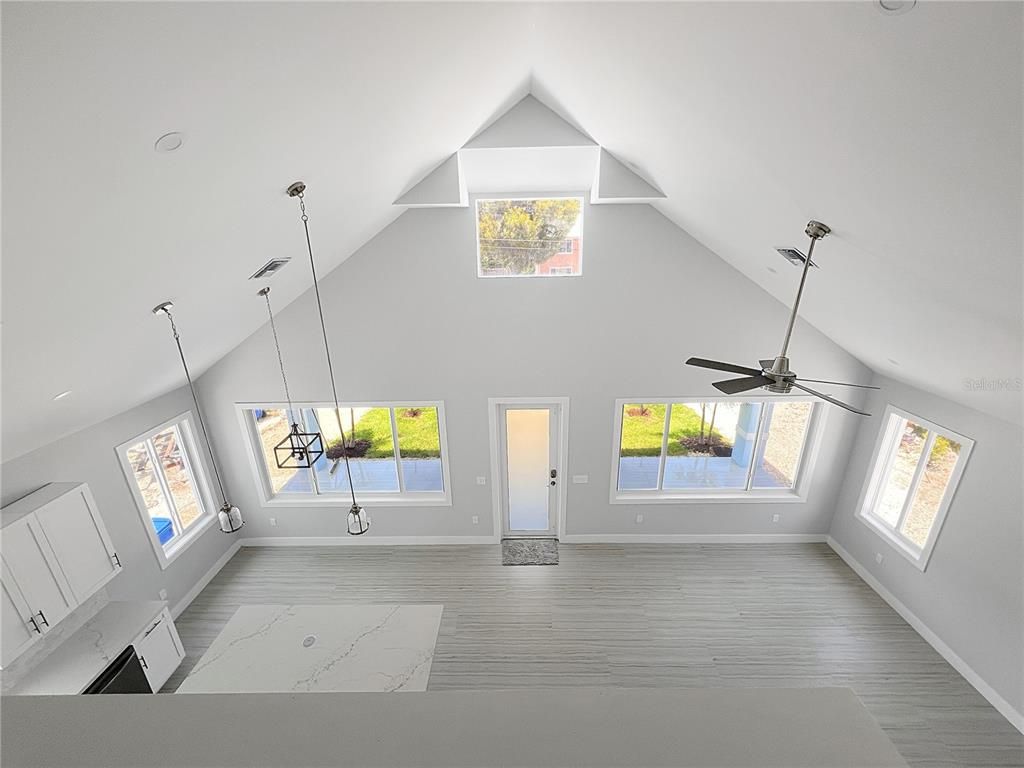 Empty room, Interior, Pendant Lights, Water, Wood Texture Flooring
