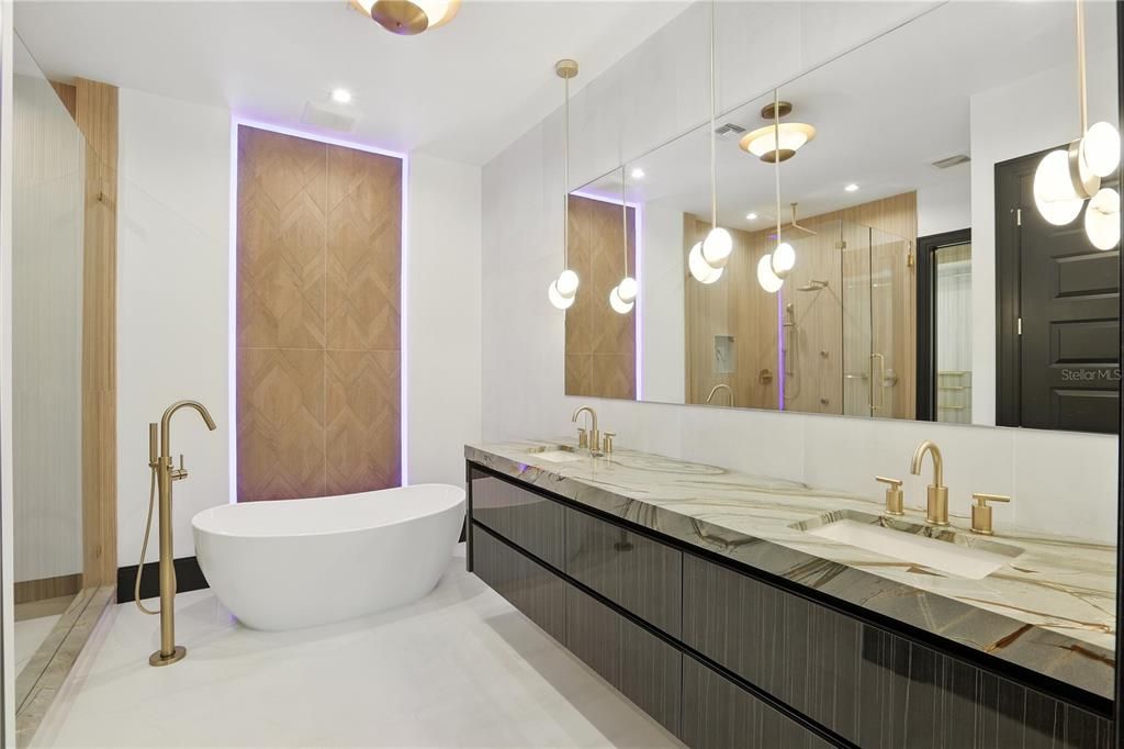 Bathroom, Dual Sink Vanities, Free Standing Baths, Glass Shower, Interior, Pendant Lights, Recessed Lighting