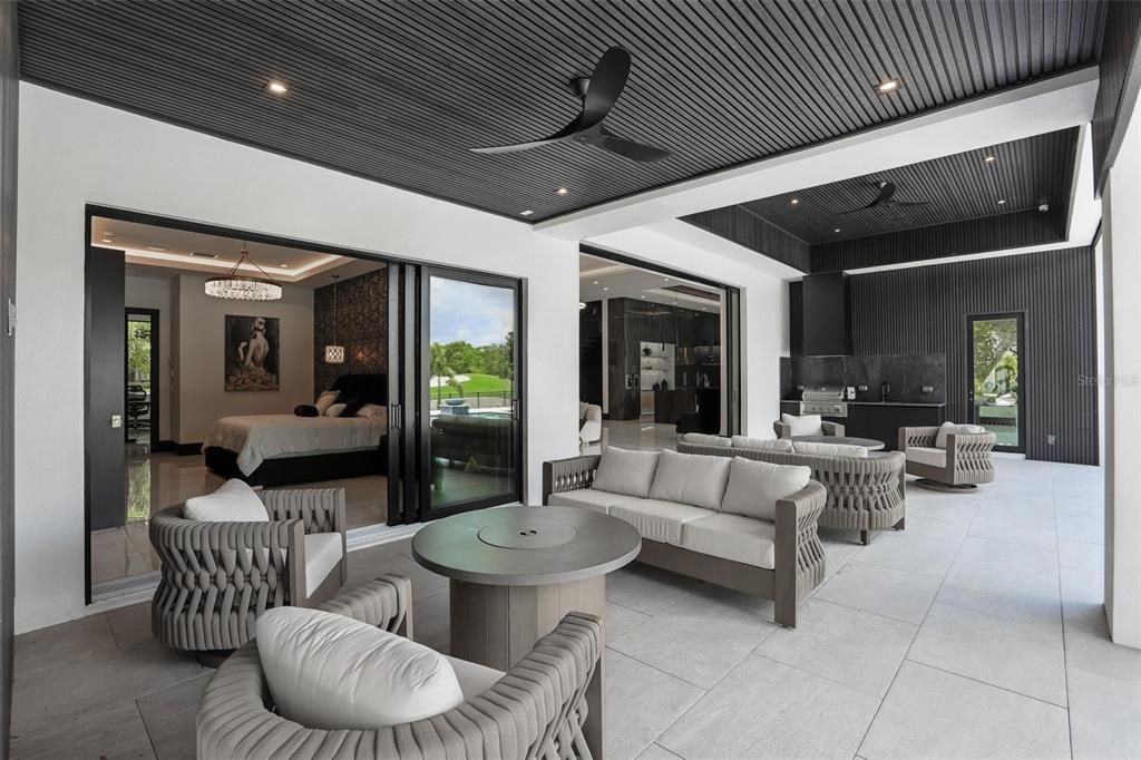 Interior, Living room, Pendant Lights, Recessed Lighting