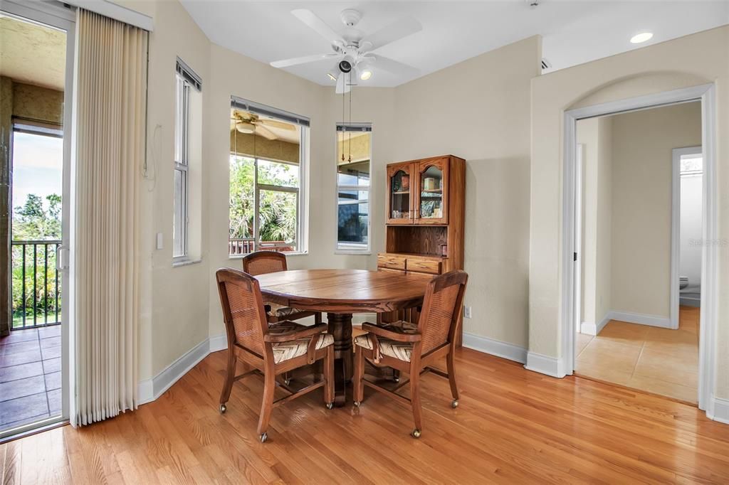 Dining room, Interior, Recessed Lighting, Wood Texture Flooring