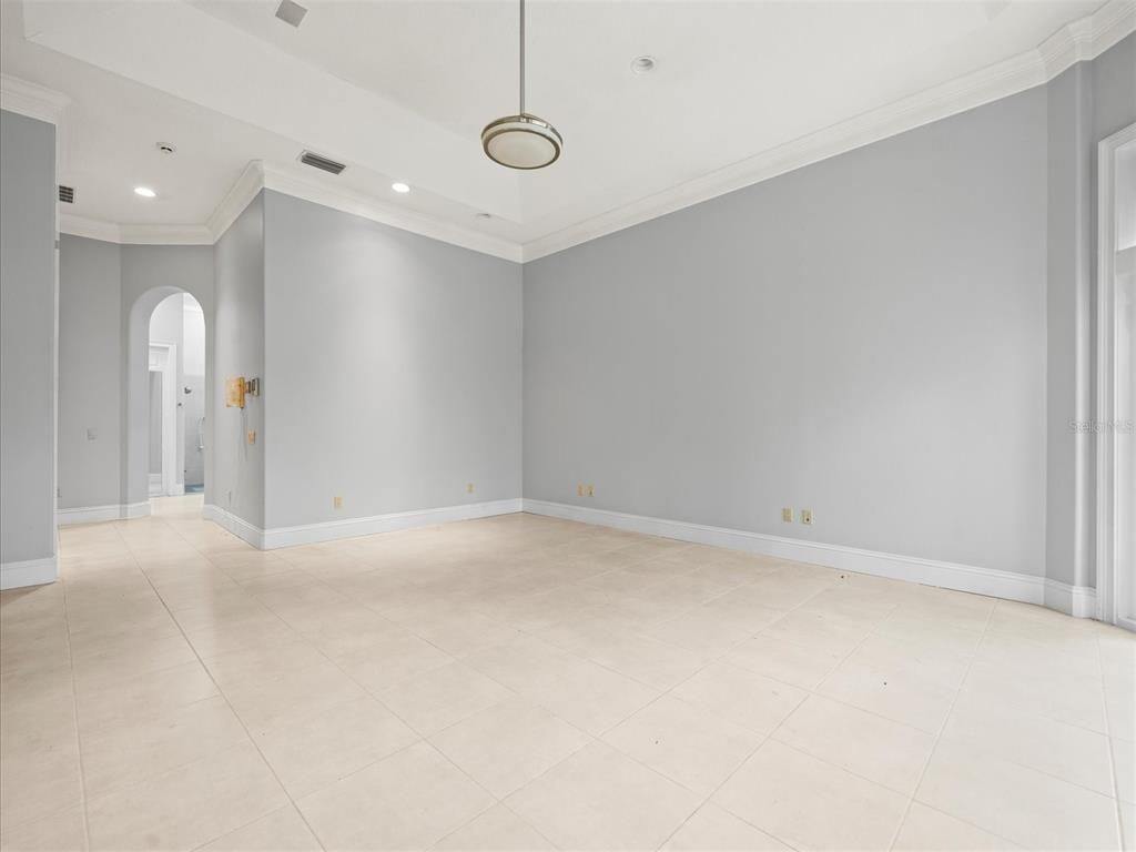 Empty room, Interior, Pendant Lights, Recessed Lighting