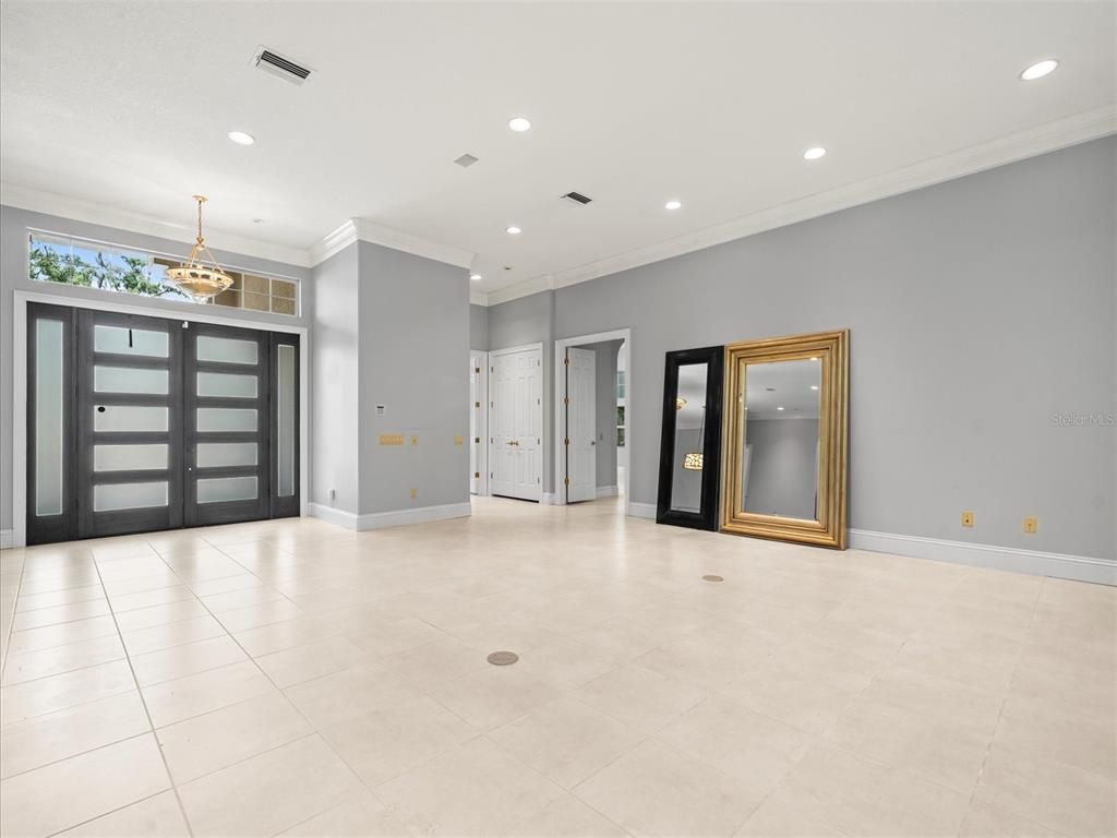 Empty room, Interior, Recessed Lighting