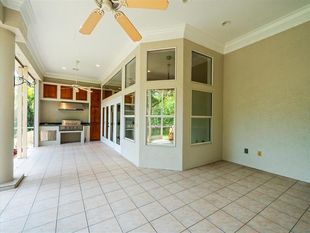 Empty room, Interior, Kitchen, Pendant Lights, Recessed Lighting, Stainless Steel Appliances