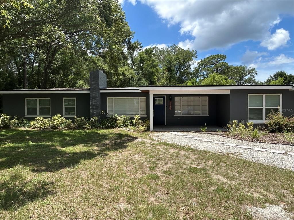 Backyard, Exterior, Facade, Ranch
