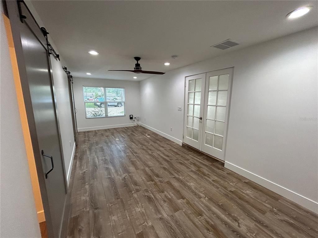 Empty room, Interior, Recessed Lighting, Wood Texture Flooring